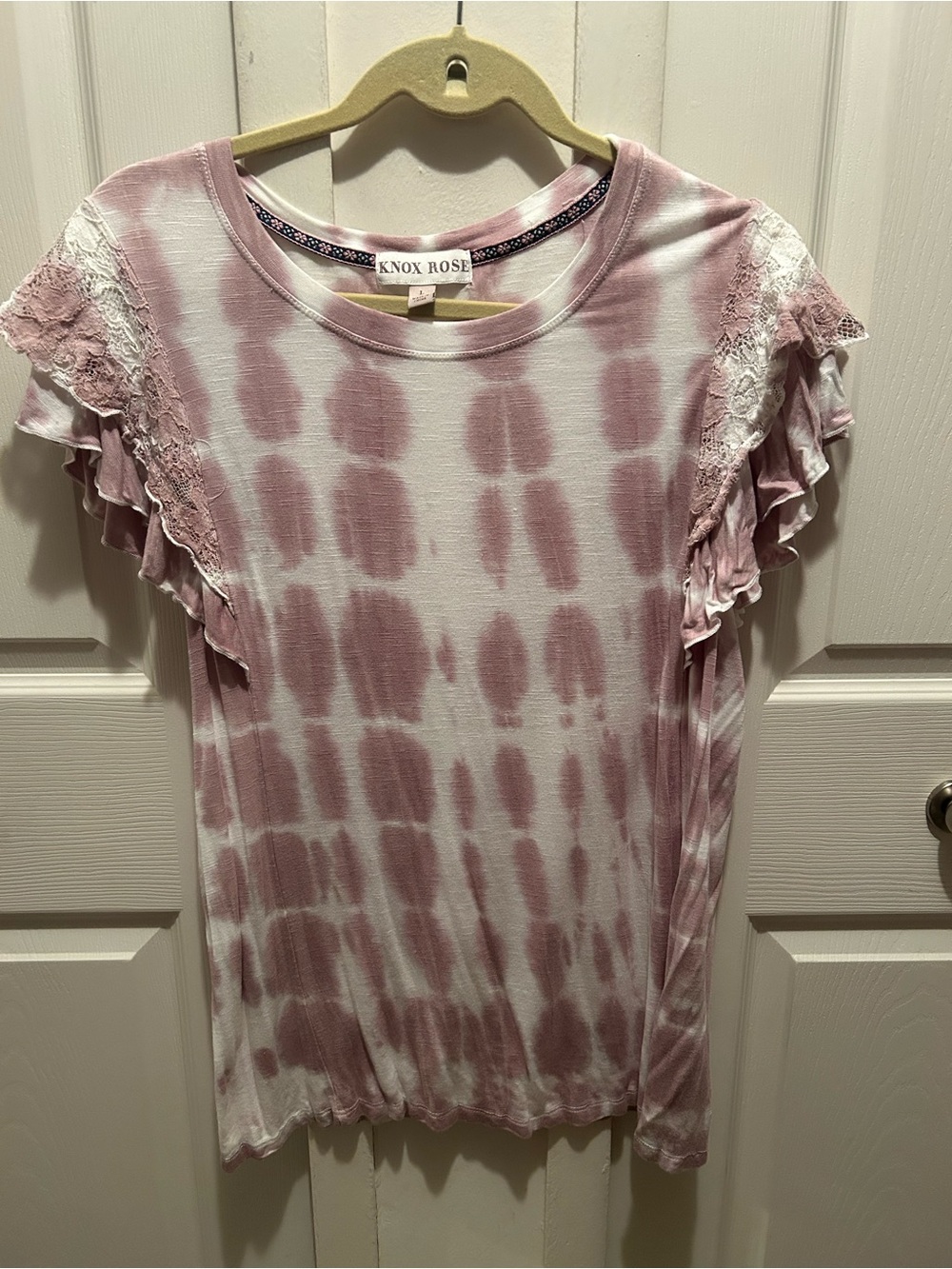 Knox Rose Dusty Pink and White Large Tie-Dye Ruffle Sleeve Top
